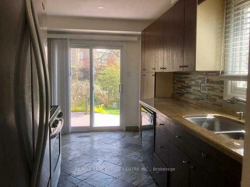 1538, Cuthbert, East Credit, Mississauga