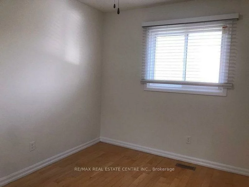 1538, Cuthbert, East Credit, Mississauga