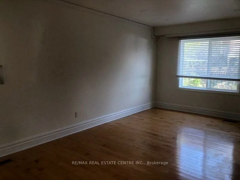 1538, Cuthbert, East Credit, Mississauga