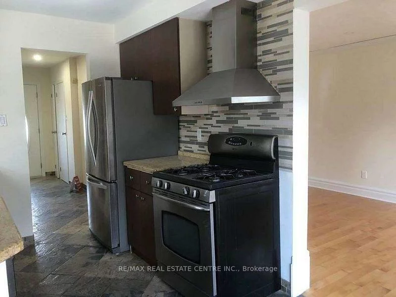 1538, Cuthbert, East Credit, Mississauga