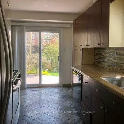 1538, Cuthbert, East Credit, Mississauga