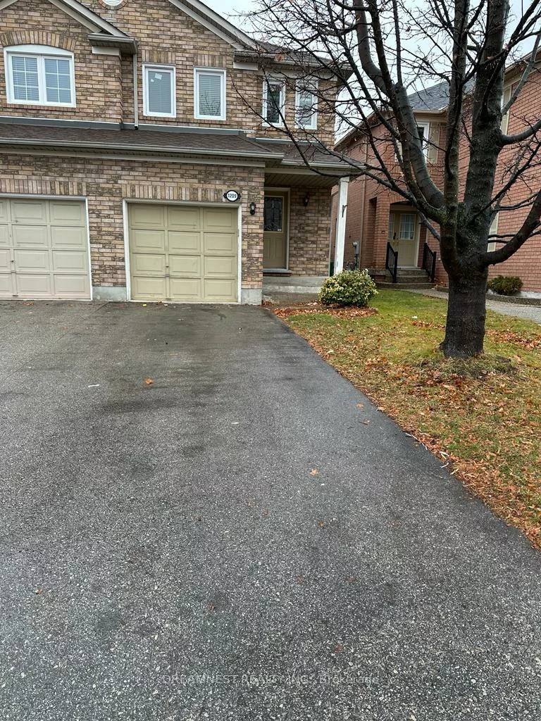 1209, Quest, Meadowvale Village, Mississauga