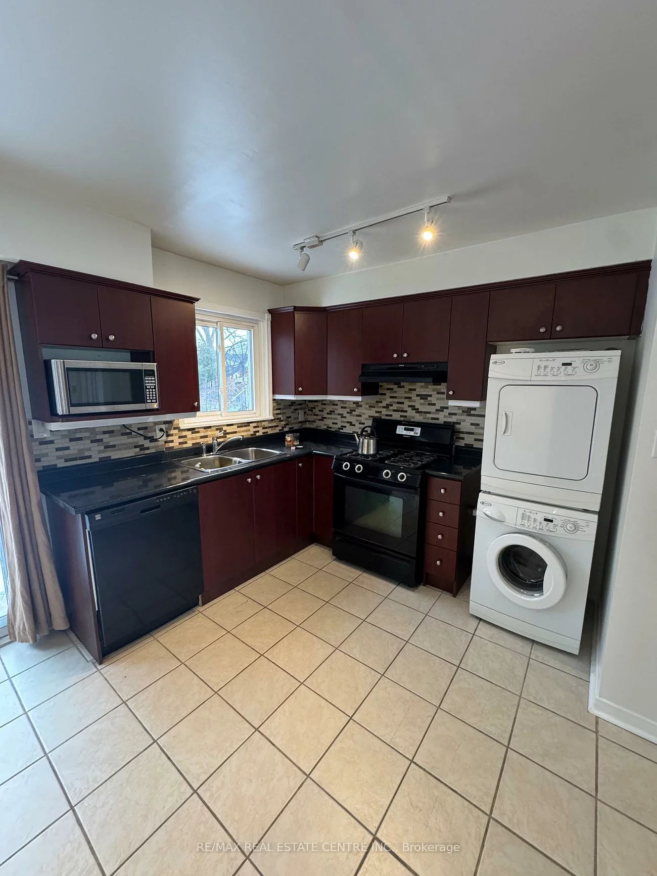 1025, Blairholm, Erindale, Mississauga