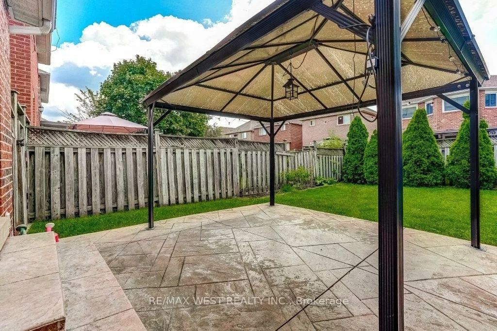 7265, Sandhurst, Lisgar, Mississauga