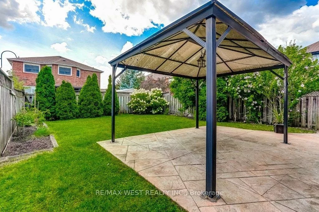 7265, Sandhurst, Lisgar, Mississauga