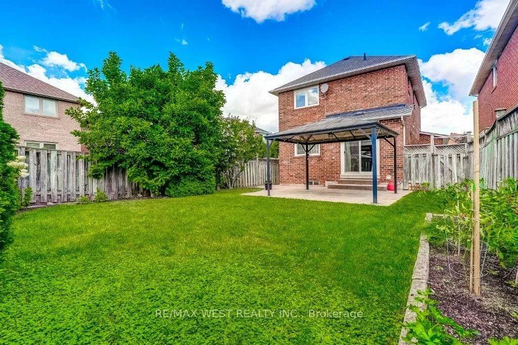 7265, Sandhurst, Lisgar, Mississauga