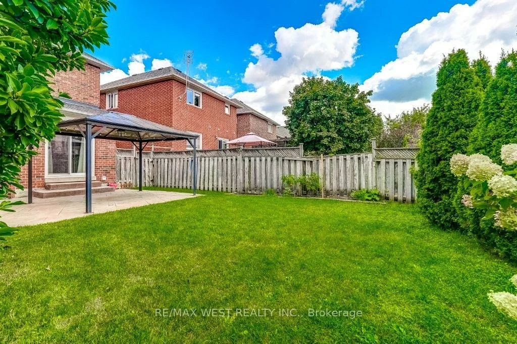 7265, Sandhurst, Lisgar, Mississauga