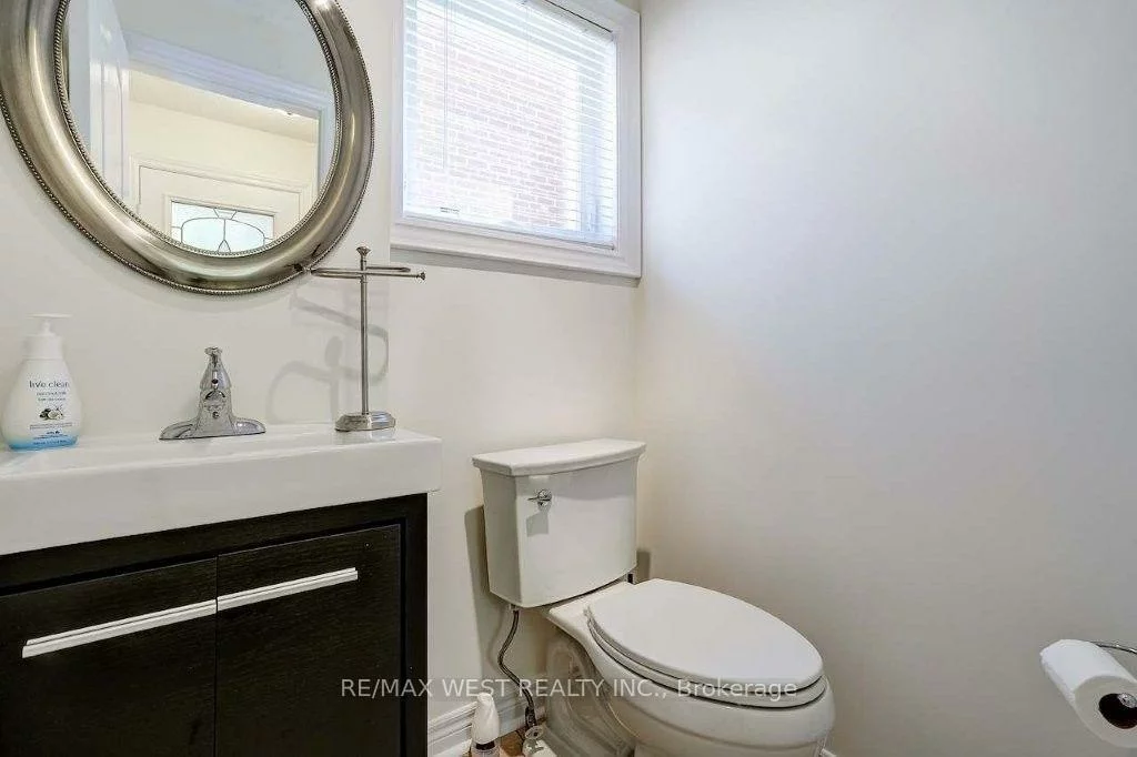 7265, Sandhurst, Lisgar, Mississauga