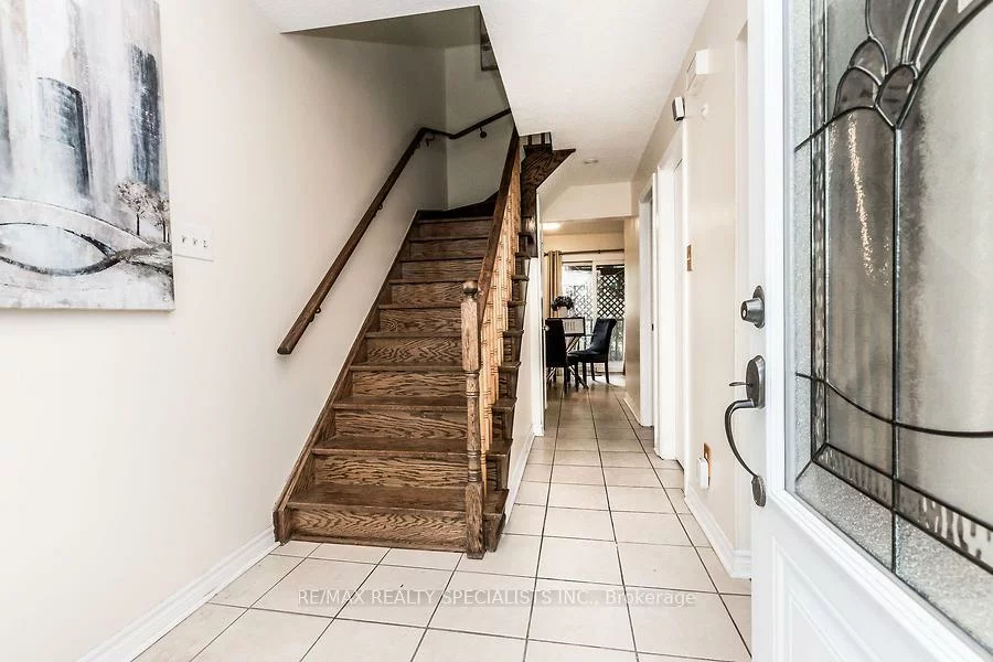 4674, Pemmican, Hurontario, Mississauga