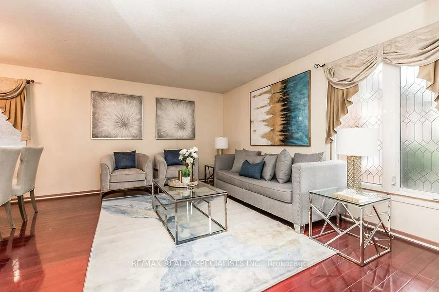 4674, Pemmican, Hurontario, Mississauga