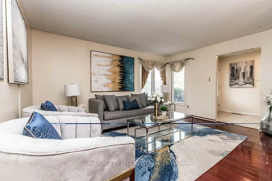 4674, Pemmican, Hurontario, Mississauga