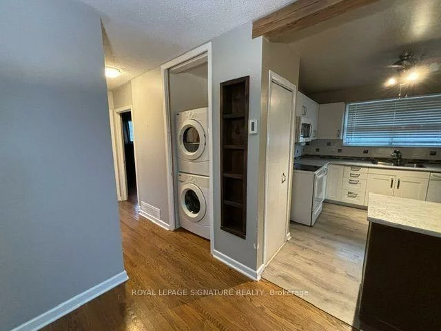 2551, Padstow, Clarkson, Mississauga