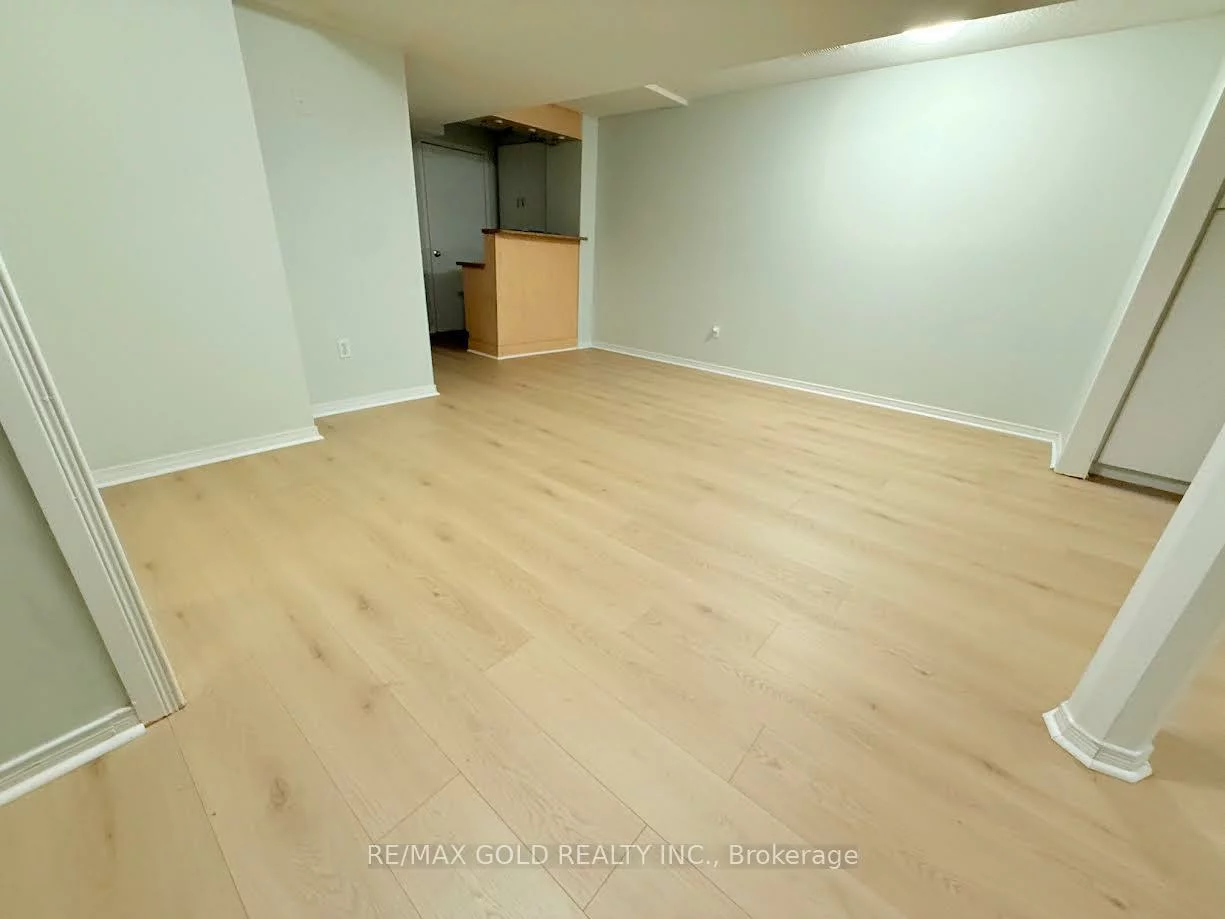 5444, Razorbill, East Credit, Mississauga