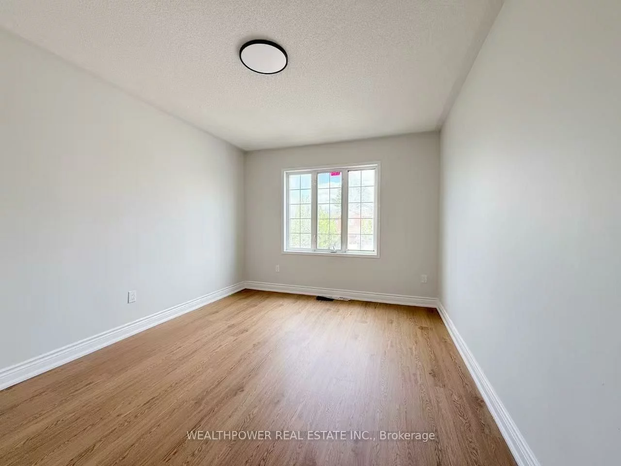 567, Summer Park, Fairview, Mississauga