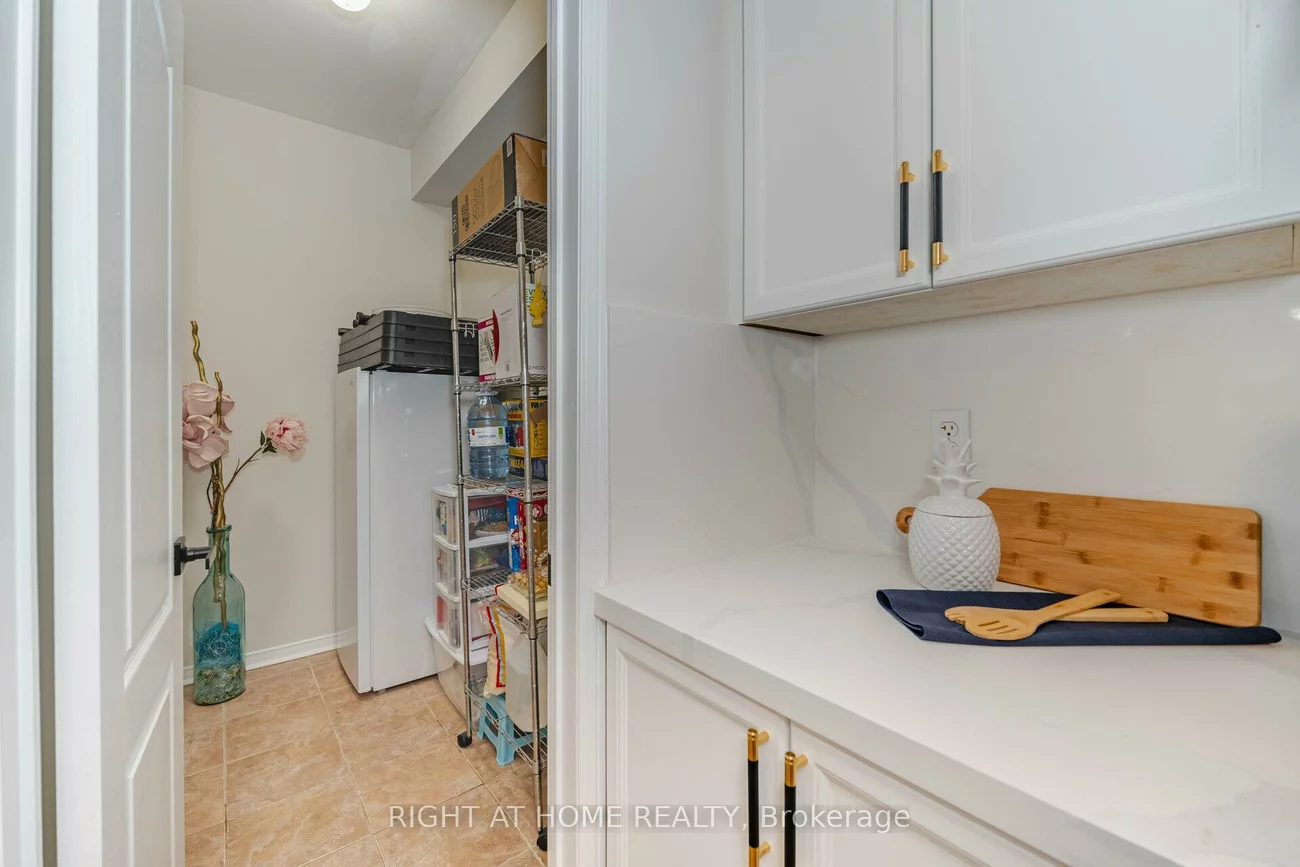 3388, Southwick, Churchill Meadows, Mississauga