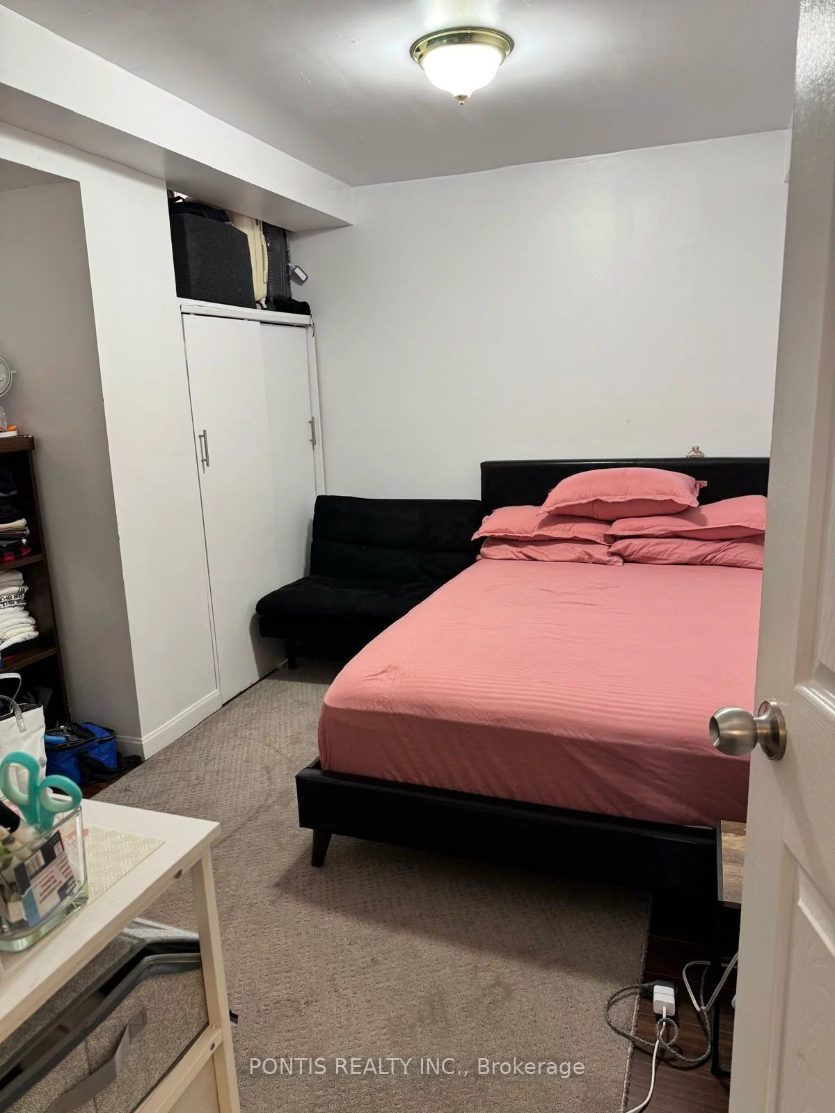 588, Dolly Bird, Meadowvale Village, Mississauga