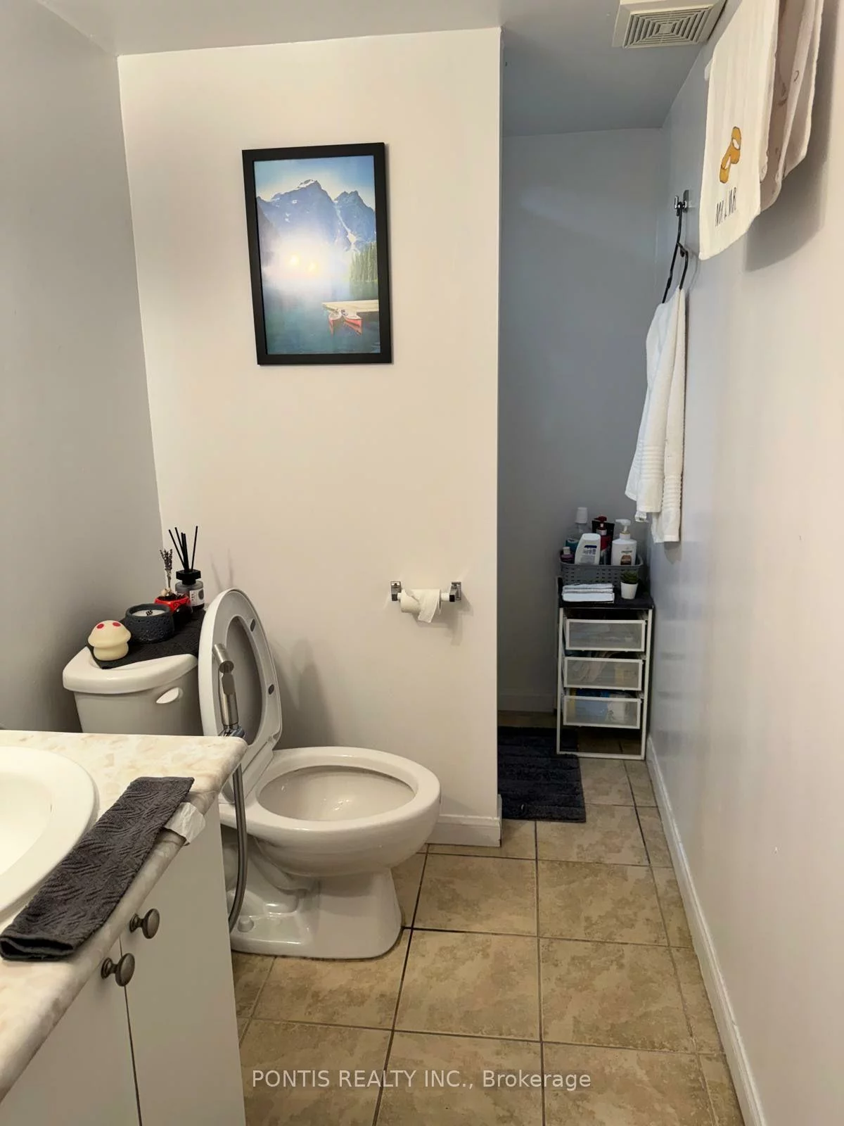 588, Dolly Bird, Meadowvale Village, Mississauga