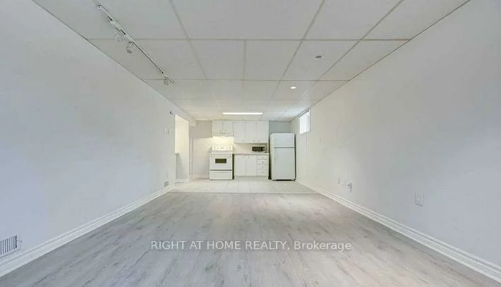 5, Wanita, Port Credit, Mississauga