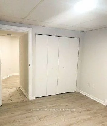 5, Wanita, Port Credit, Mississauga