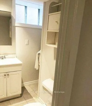 5, Wanita, Port Credit, Mississauga