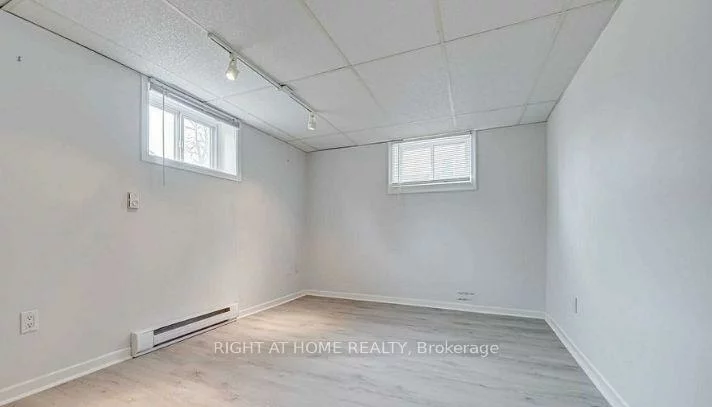 5, Wanita, Port Credit, Mississauga