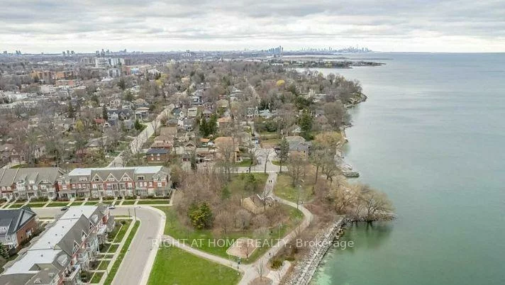 5, Wanita, Port Credit, Mississauga