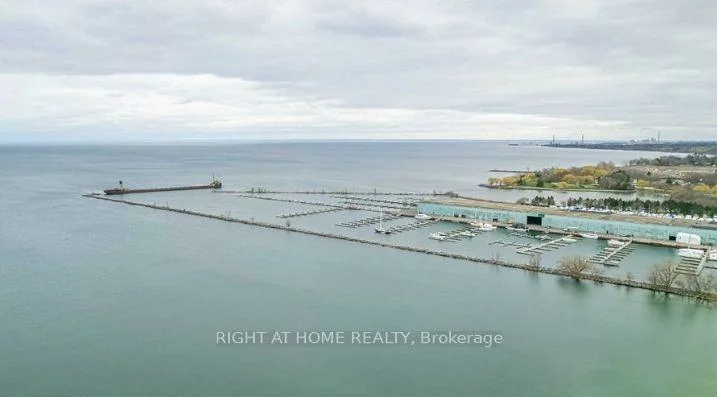 5, Wanita, Port Credit, Mississauga