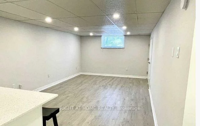5, Wanita, Port Credit, Mississauga