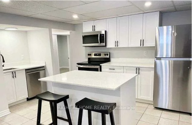 5, Wanita, Port Credit, Mississauga