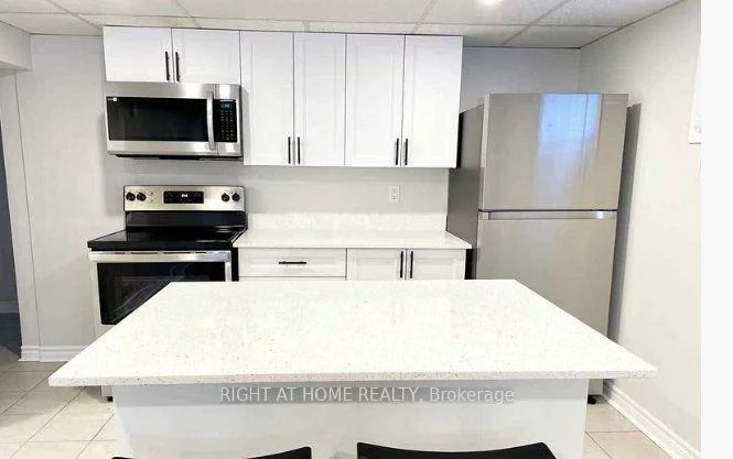 5, Wanita, Port Credit, Mississauga
