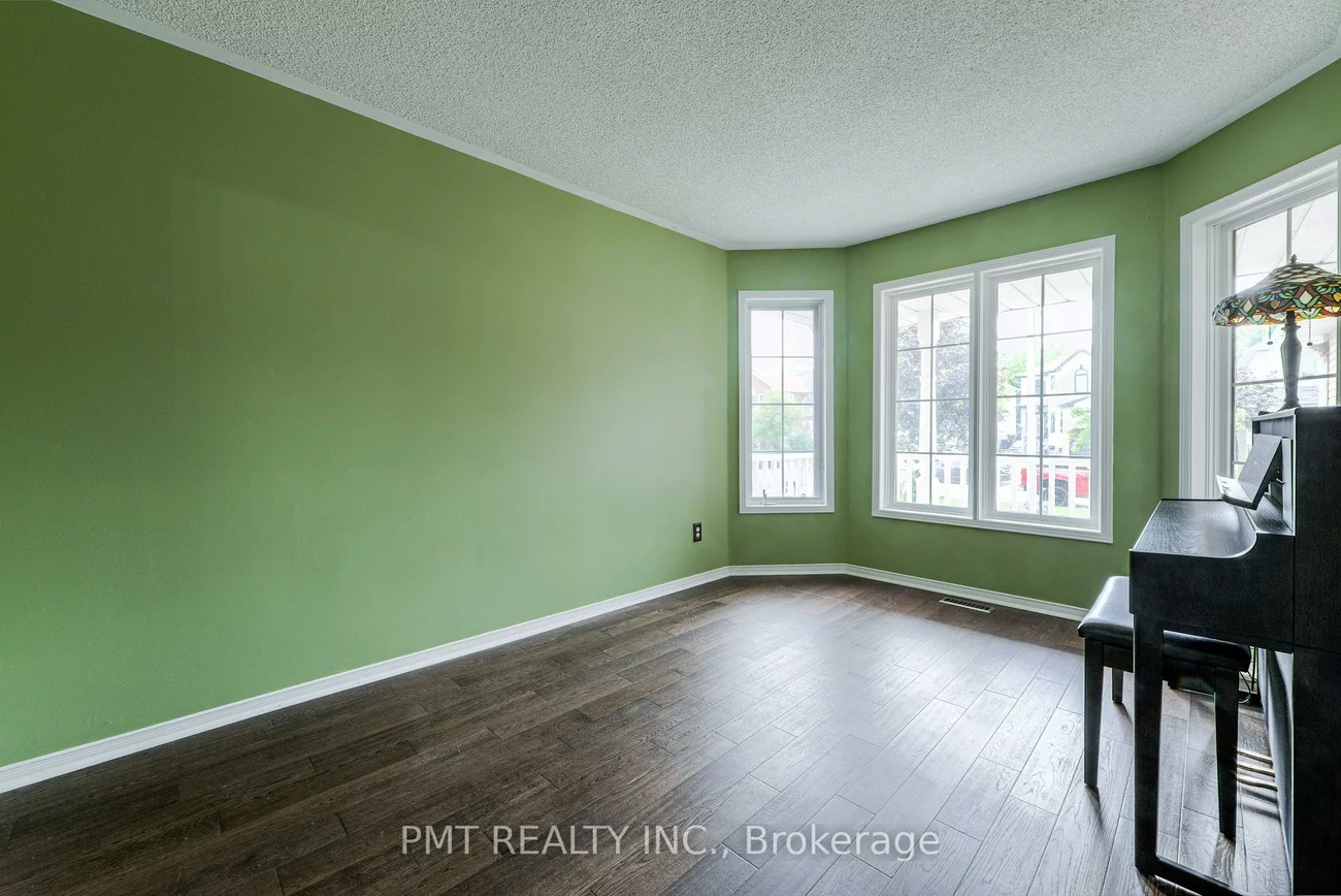 6364, Alderwood, Lisgar, Mississauga