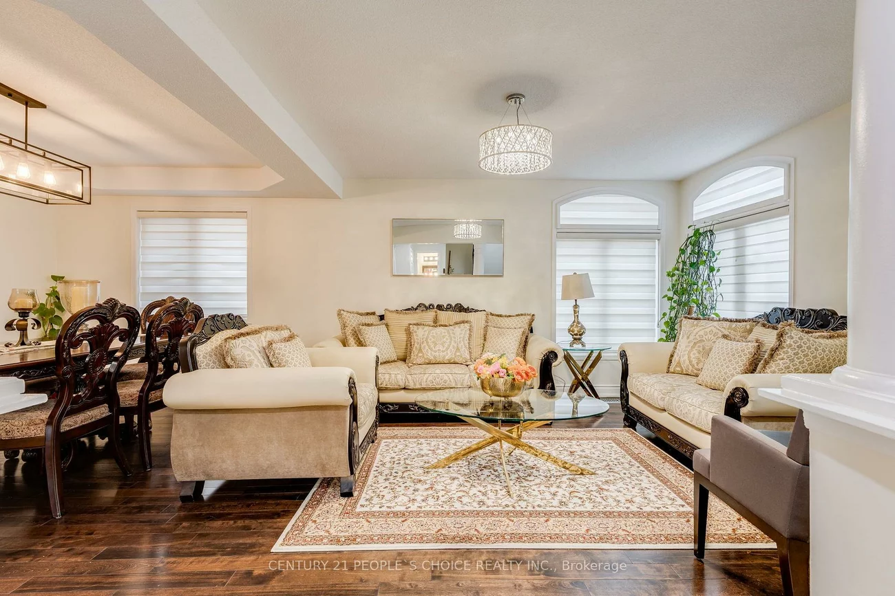 5677, Condor, East Credit, Mississauga