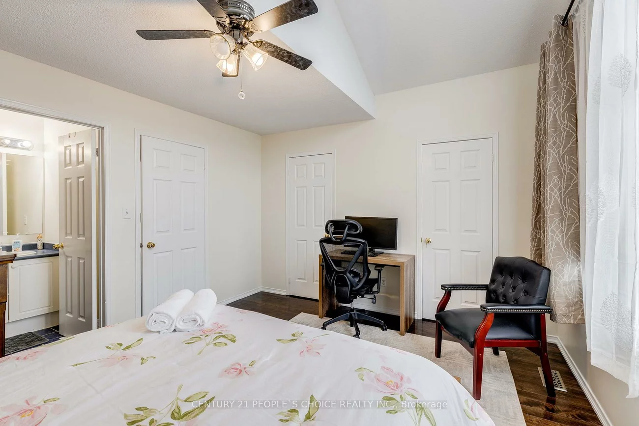 5677, Condor, East Credit, Mississauga