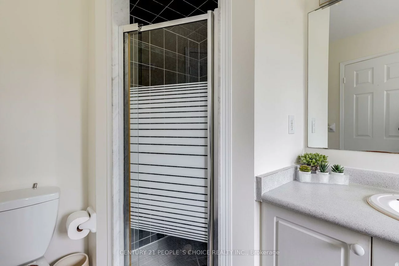5677, Condor, East Credit, Mississauga