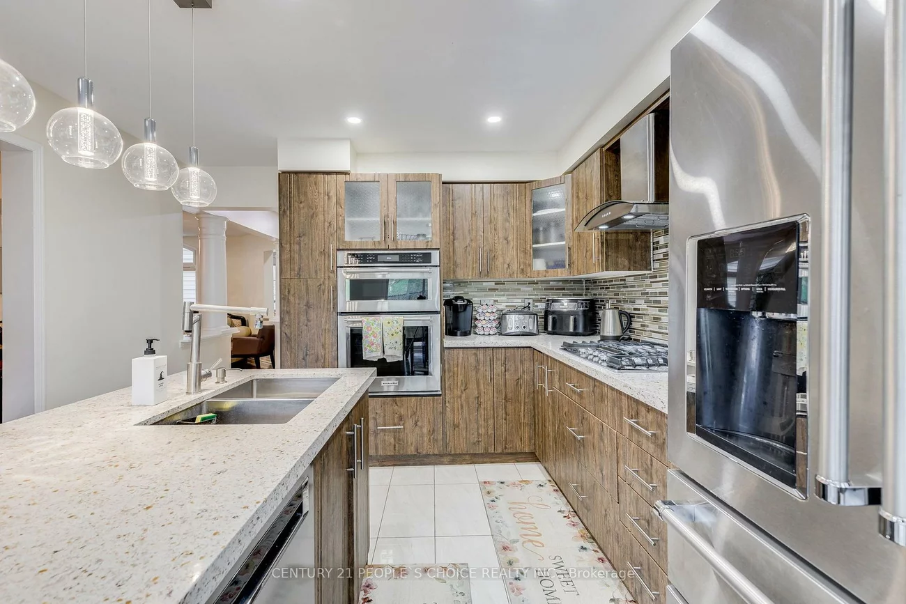 5677, Condor, East Credit, Mississauga