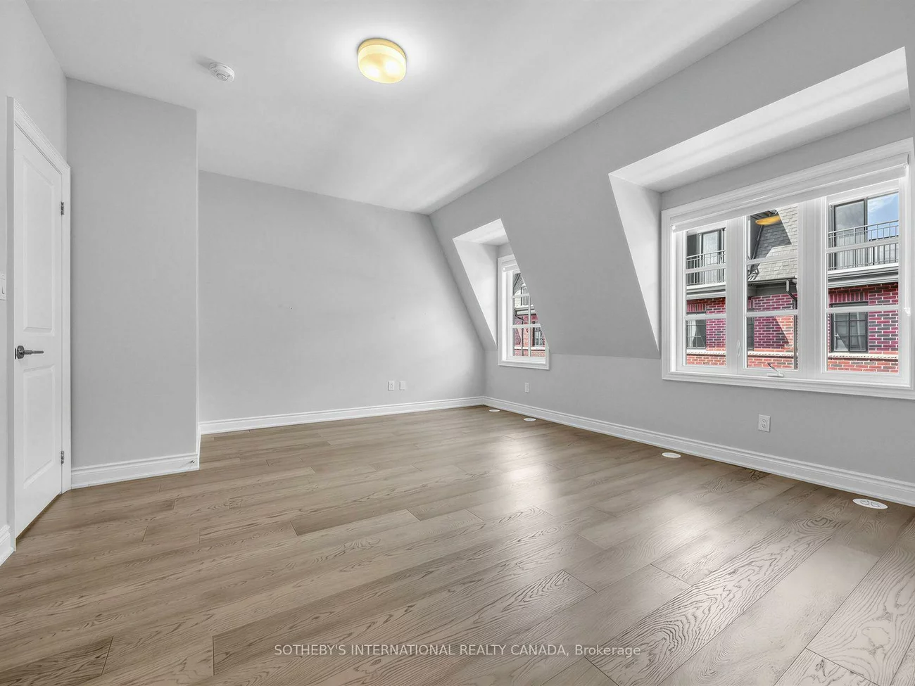 78A, Thomas, Streetsville, Mississauga