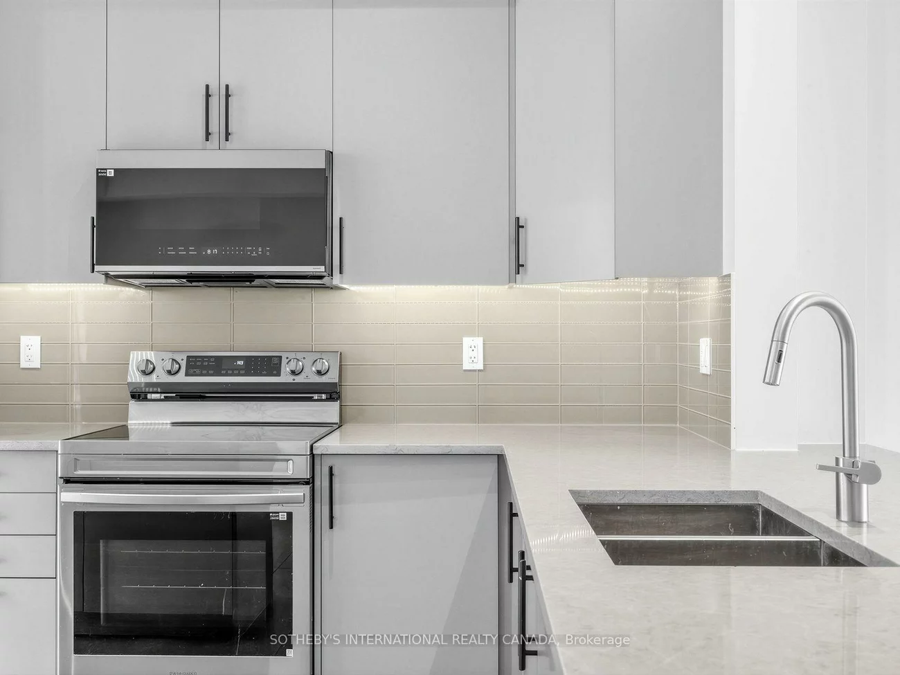 78A, Thomas, Streetsville, Mississauga