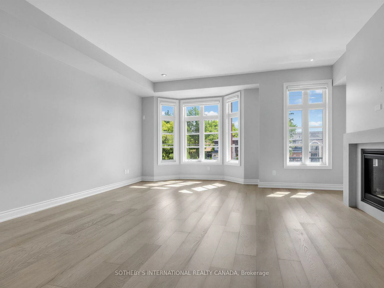 78A, Thomas, Streetsville, Mississauga