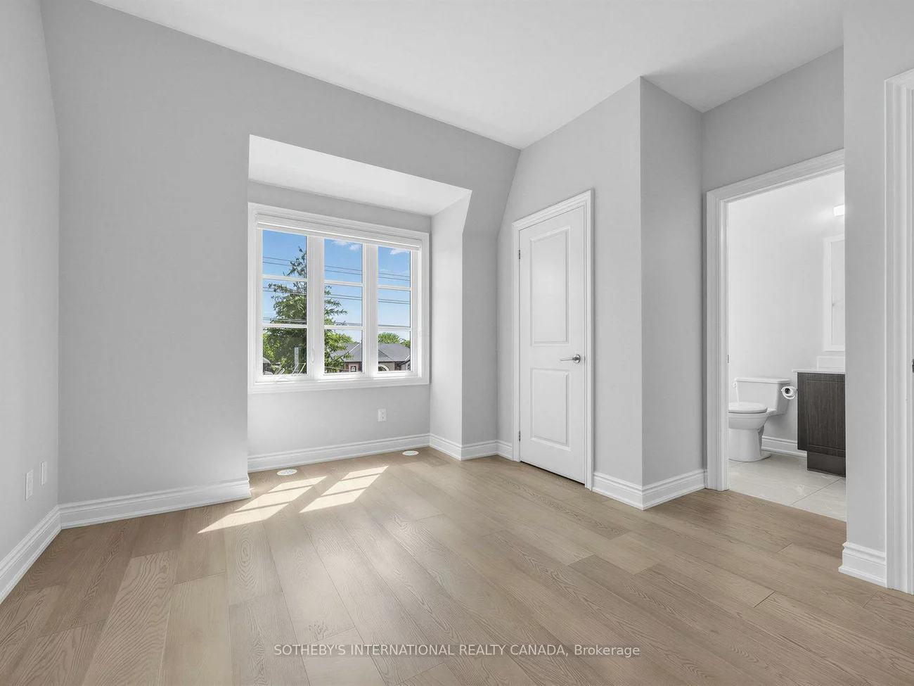 78A, Thomas, Streetsville, Mississauga