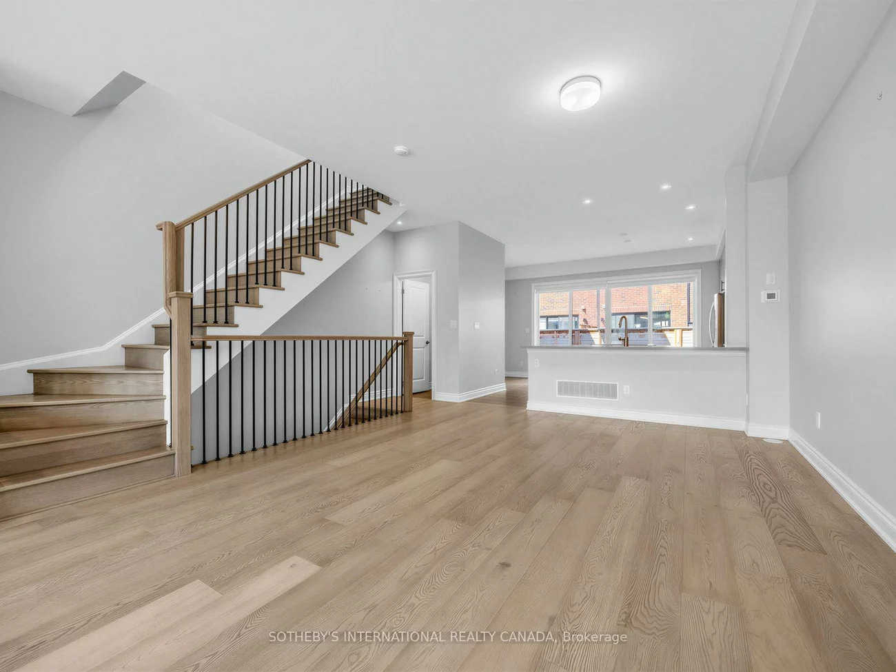 78A, Thomas, Streetsville, Mississauga