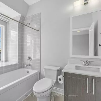 78A, Thomas, Streetsville, Mississauga