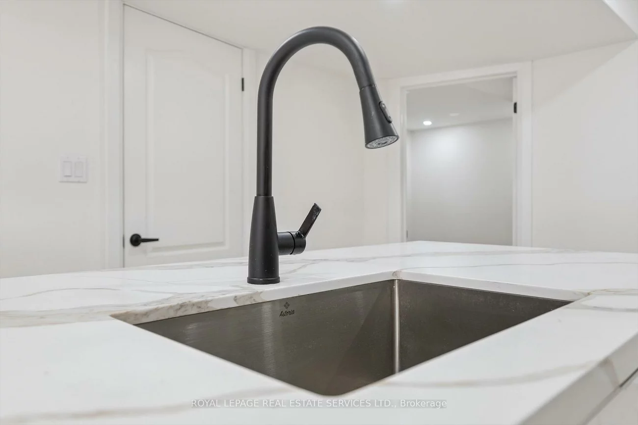 3872, Densbury, Lisgar, Mississauga