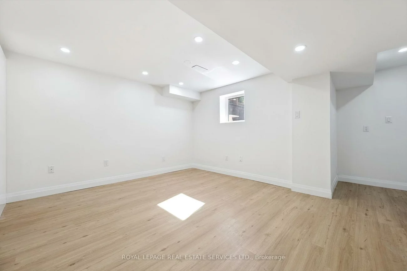 3872, Densbury, Lisgar, Mississauga