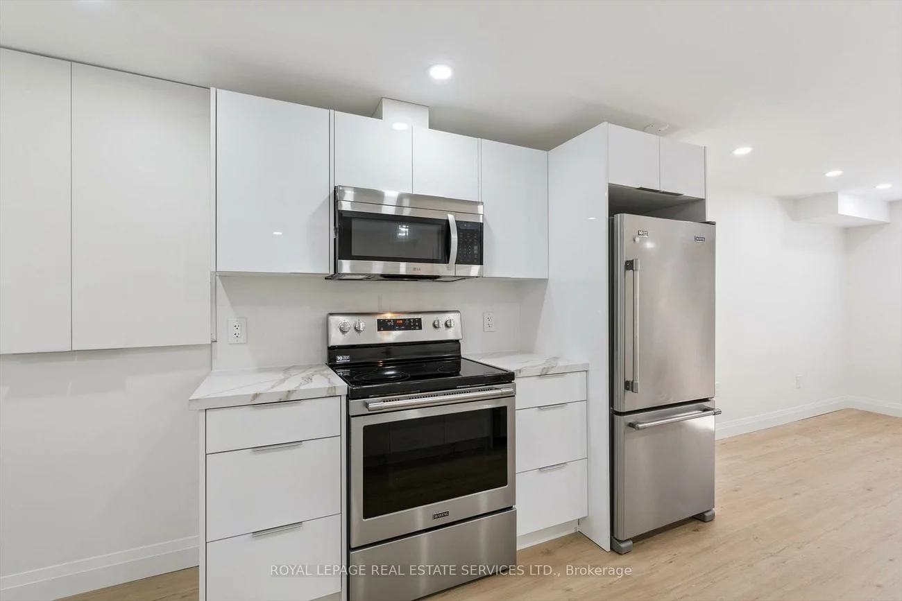 3872, Densbury, Lisgar, Mississauga