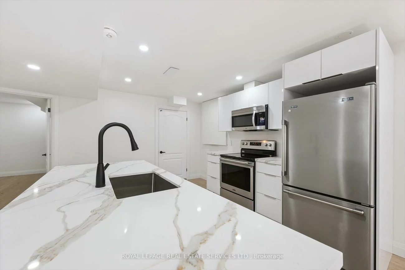 3872, Densbury, Lisgar, Mississauga