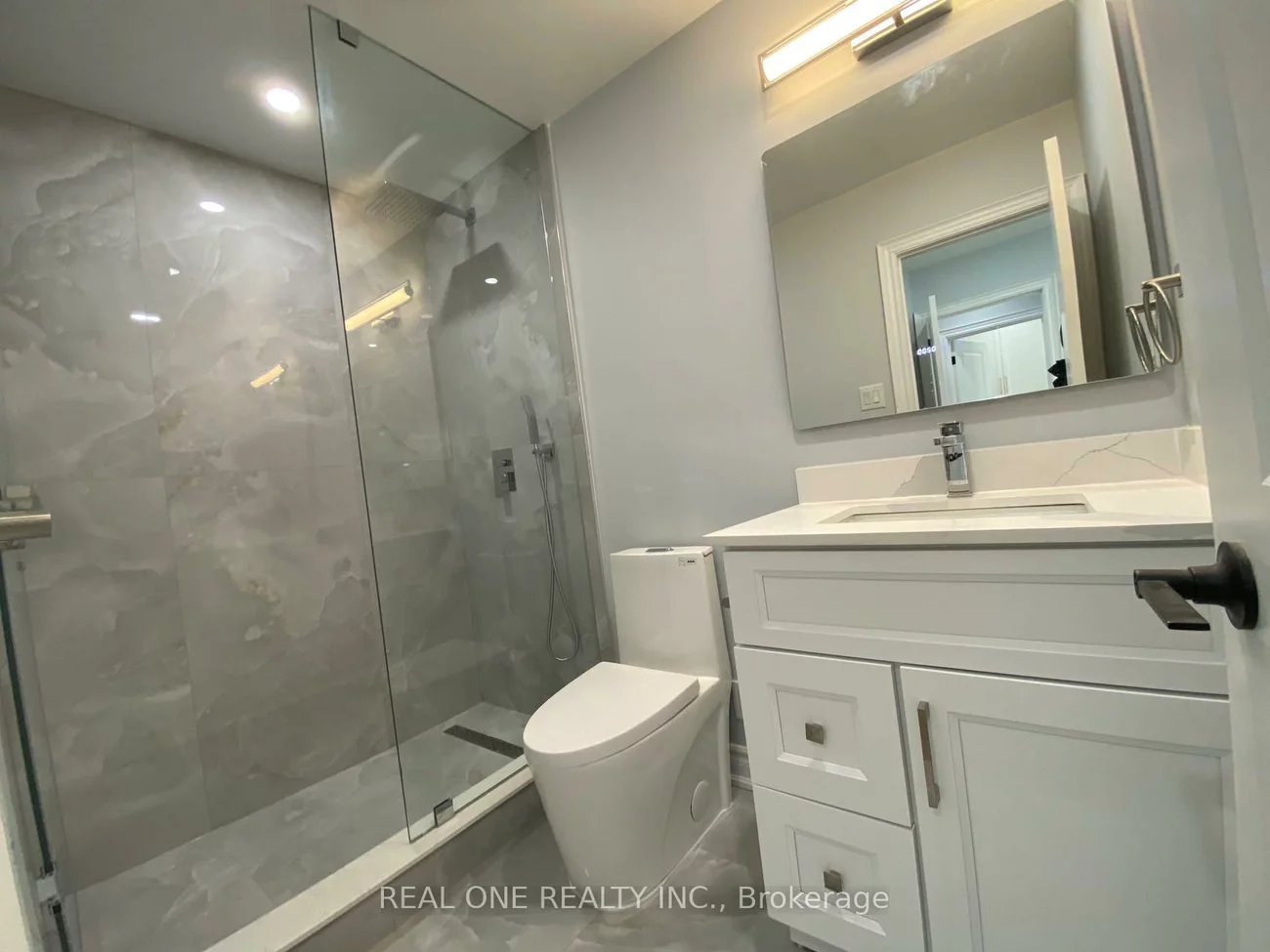 1186, Shadeland, Erindale, Mississauga