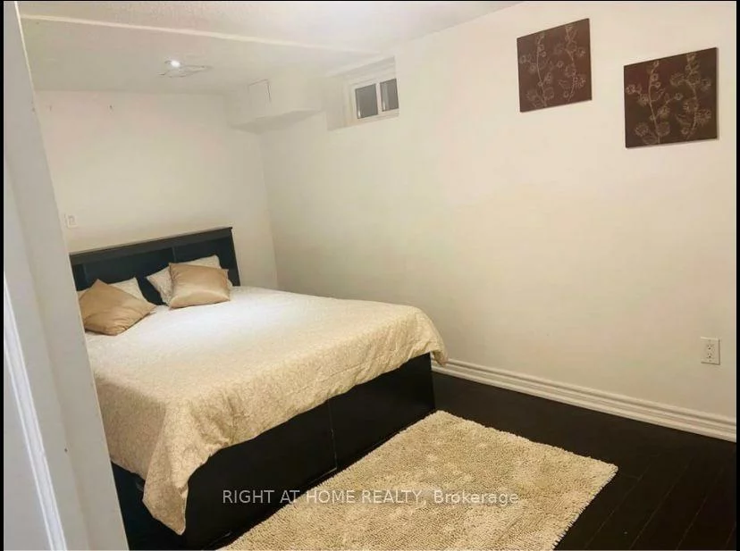 712, Winterton, Hurontario, Mississauga