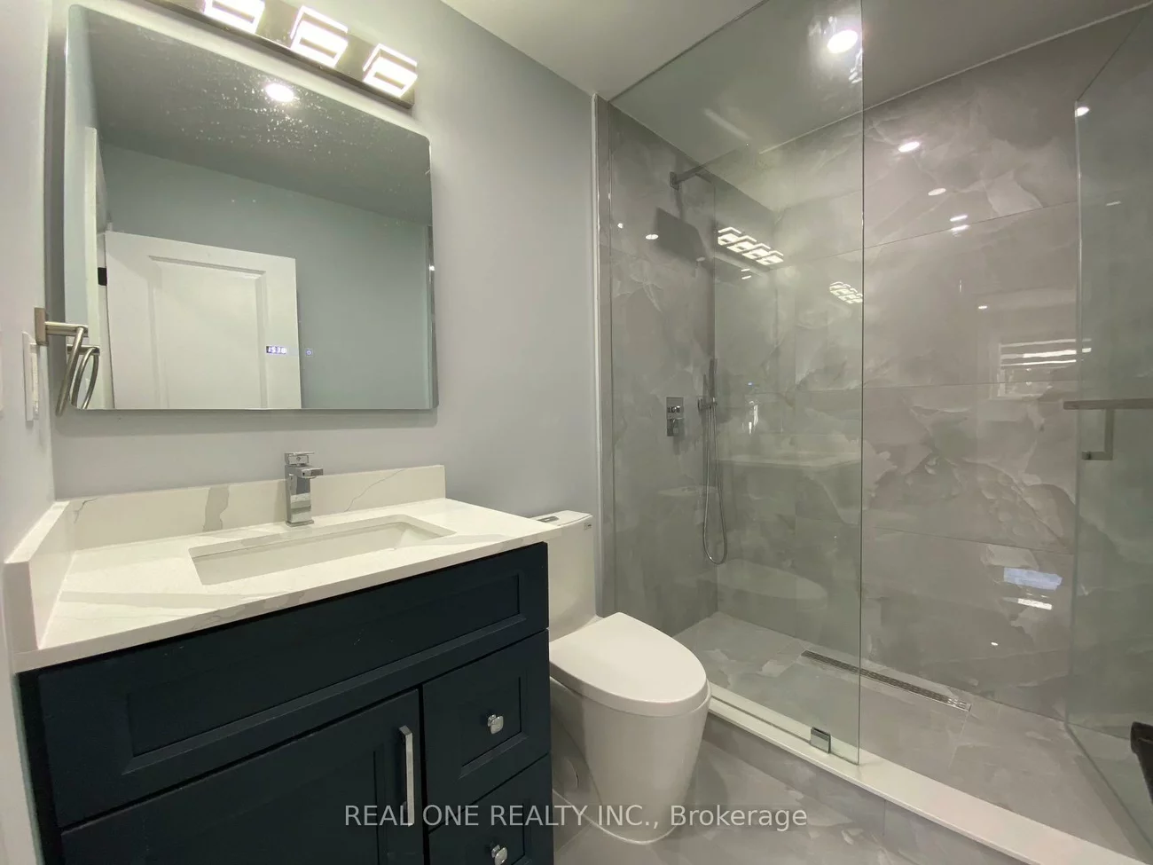 1186, Shadeland, Erindale, Mississauga