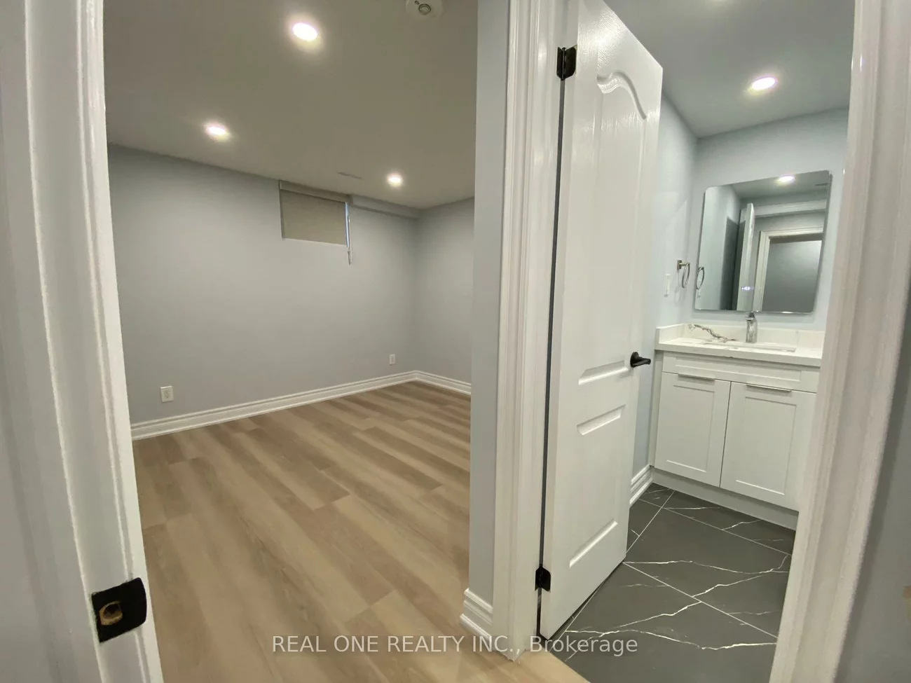 1186, Shadeland, Erindale, Mississauga