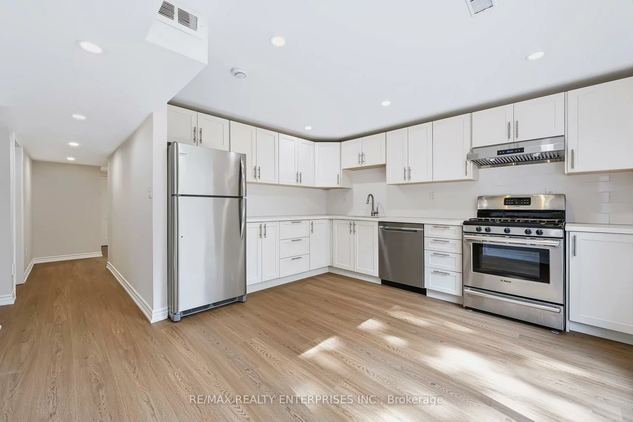 772, Gardner, Lakeview, Mississauga